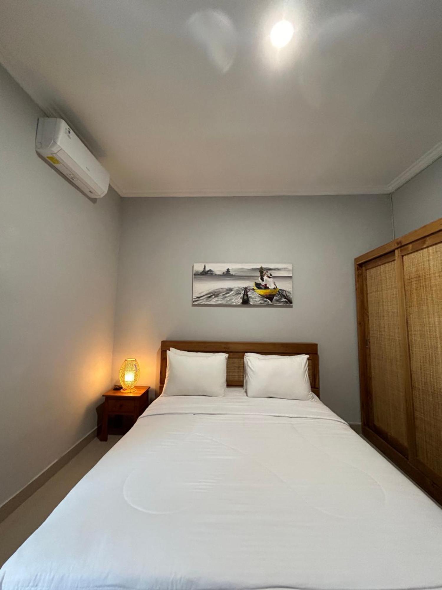 Wisma tamu Puspa Sumekar *